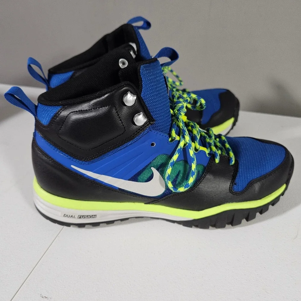 Nike Dual Fusion Hills Men 10.5 Blue Black Hiking Boots 654864-047